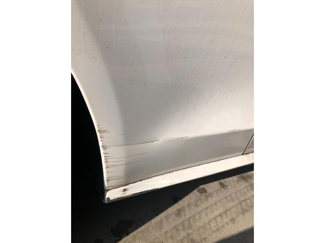 メルセデスベンツ　左フロントフェンダー・サイドステップ修理【徳島市　傷へこみ直し　板金　塗装　車検　整備　メンテナンス　山崎ボデーワークス】