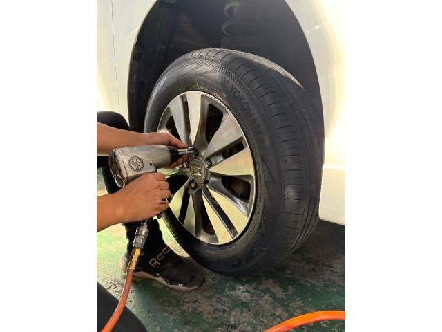 ホンダ　ステップワゴンスパーダ　パンク
新居浜・西条・四国中央