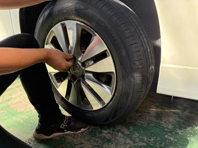 ホンダ　ステップワゴンスパーダ　パンク
新居浜・西条・四国中央