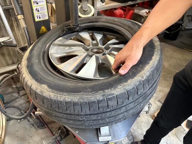 ホンダ　ステップワゴンスパーダ　パンク
新居浜・西条・四国中央