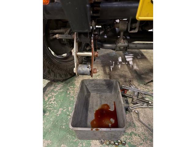 スズキ　ジムニー　ミッション・駆動系修理・整備
ギアボックスオイル漏れ
新居浜・西条・四国中央