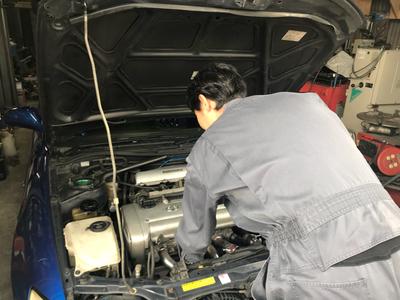 新車、中古車販売から鈑金・塗装まで