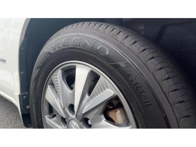 セレナ　タイヤ交換　ブリヂストン　レグノ　GRVⅡ　195/65R15　静岡市　清水区