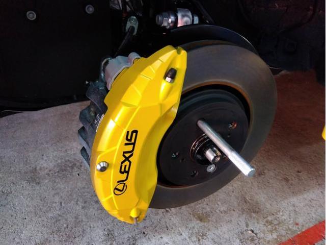 レクサス NX キャリパーカバー取り付け【明石市　加古川市　車検　板金　取付修理お任せください】