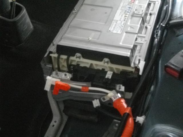 アクア　ハイブリッドバッテリー交換