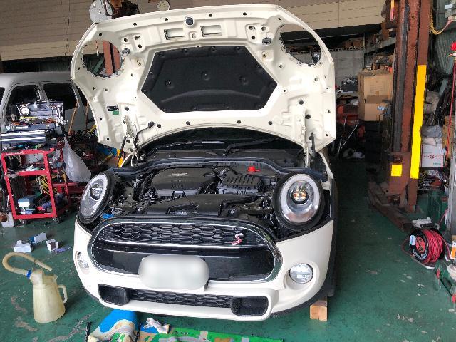 MINI オイル取り寄せ・交換実施実施 ／車検・整備・見積もりもお任せ下さい！足立区・葛飾区・北区・荒川区・板橋区・江戸川区・江東区、埼玉県川口市、鳩ケ谷、八潮市、他地域のお客様も大歓迎です！