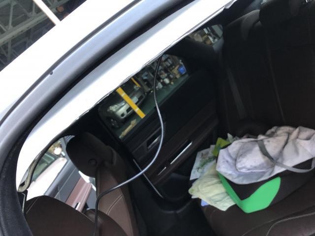 ジャガー ＸＦドライブレコーダー取り付け作業実施 ／車検・整備・見積もりもお任せ下さい！足立区・葛飾区・北区・荒川区・板橋区、埼玉県川口市、八潮市、他地域のお客様も大歓迎です！