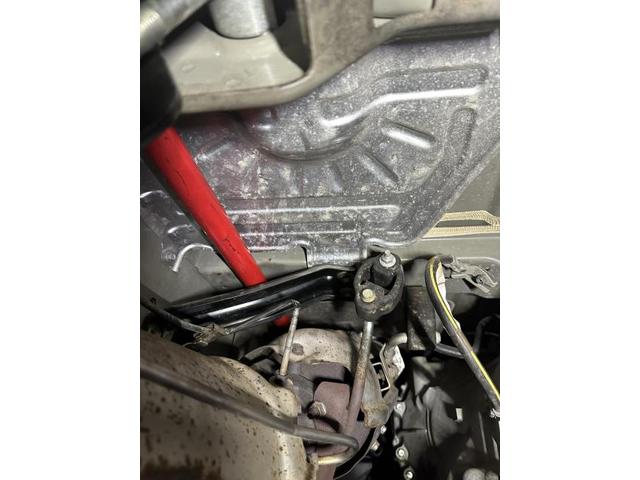 日産 NV350 トーションバー交換作業実施 ／車検・整備・見積もりもお任せ下さい！足立区・葛飾区・北区・荒川区・板橋区・江戸川区・江東区、埼玉県川口市、鳩ケ谷、八潮市、他地域のお客様も大歓迎です！