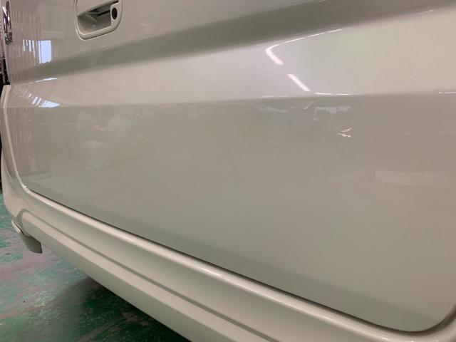 ホンダ NBOX リアゲート板金塗装
