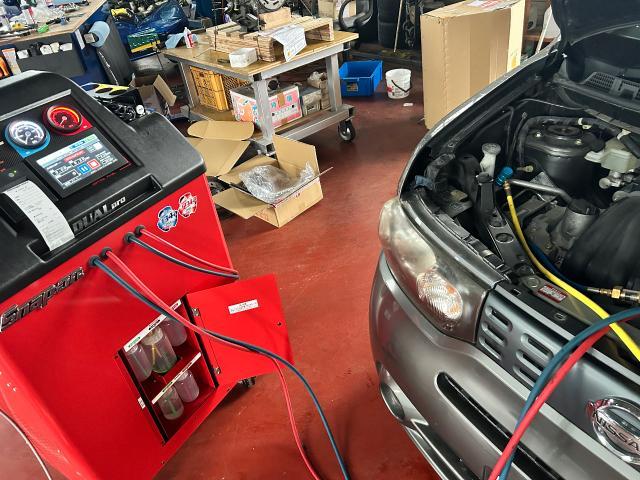 日産 キューブ Z12 エアコンメンテナンス。フォグランプ取り付け 日産 キューブ Z12 エアコンメンテナンス。フォグランプ取り付け
