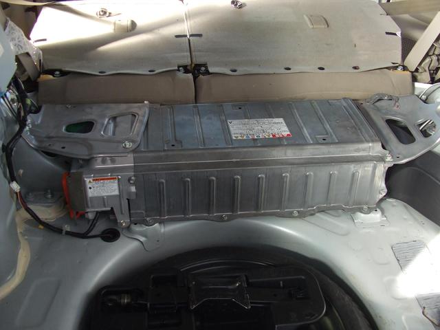 トヨタ　プリウス　NHW20　　ハイブリッドバッテリー交換　HVバッテリー　リビルトバッテリー　リンク品　施工　２０プリウス　湘南　茅ヶ崎