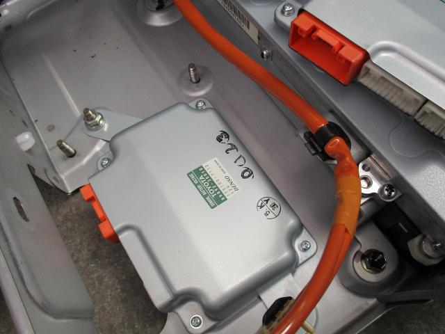 トヨタ クラウンハイブリッド GWS204 ハイブリッドバッテリー交換 HV 