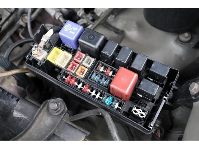 トヨタ ハイラックスサーフ VZN185W 電装点検 修理 ヒューズ トヨタ ハイラックスサーフ VZN185W 電装点検 修理 ヒューズ