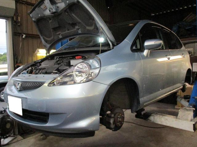 ホンダ　フィット　GD1　ブレーキパット交換　車検　継続車検　点検整備　法定24ヶ月点検　湘南　茅ケ崎市　鎌倉市　アスリート湘南波乗り自動車