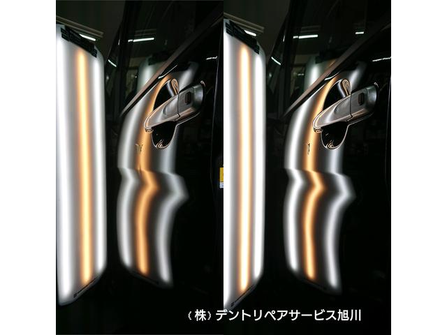 トヨタ　タンク　助手席ドアのプレスライン上の約４センチのへこみのデントリペア