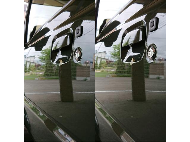 スズキ ジムニーのドアパネルの凹みのデントリペア