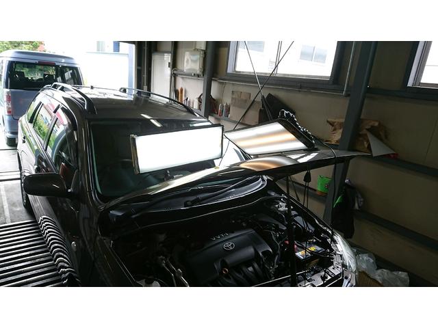 トヨタ カローラフィールダーのボンネットの凹みのデントリペア