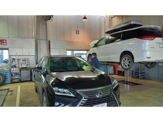 LEXUS RX450hのフロントドアの凹みのデントリペア