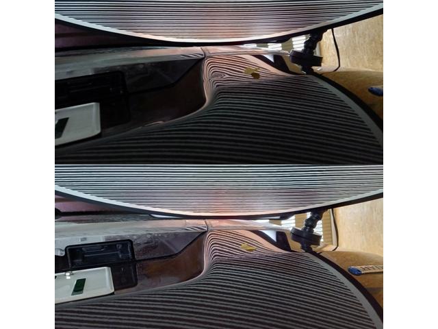 三菱　デリカD2のバックドアパネルの凹みのデントリペア