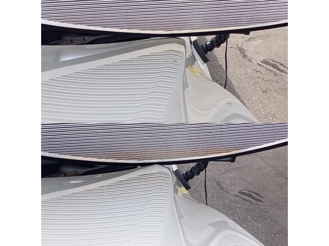 トヨタ ハリアーのボンネットの凹みのデントリペア