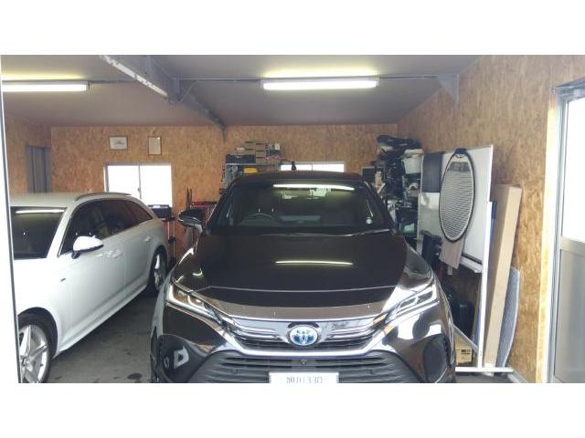 TOYOTA HARRIRE HYBRIDのルーフサイドピラーのえくぼのへこみをデントリペア