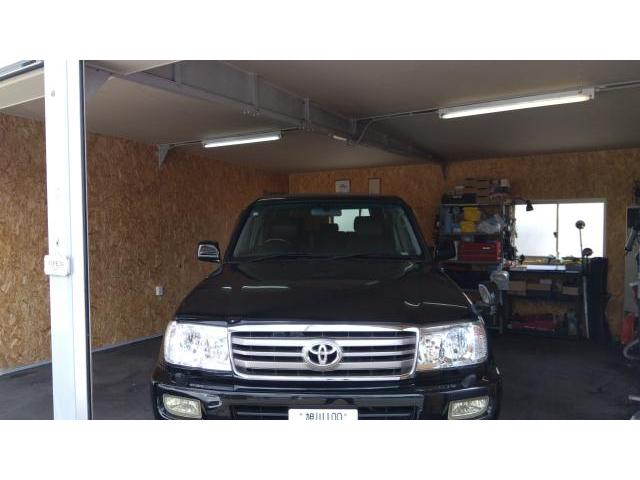 TOYOTA LAND CRUISERの大きなへこみのデントリペア