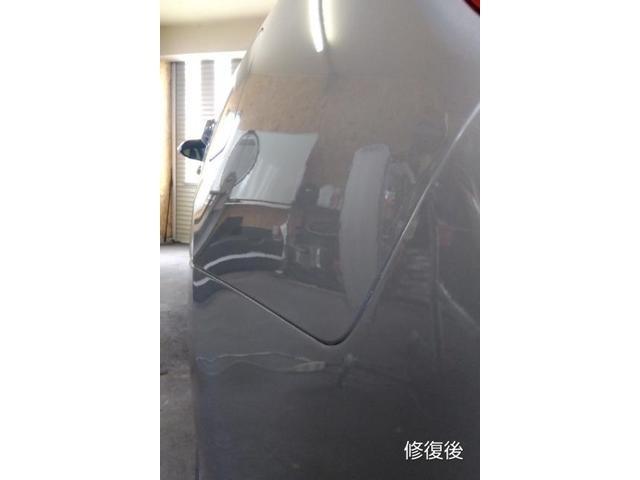 トヨタ カムリのクォーターパネルの大きなへこみのデントリペア