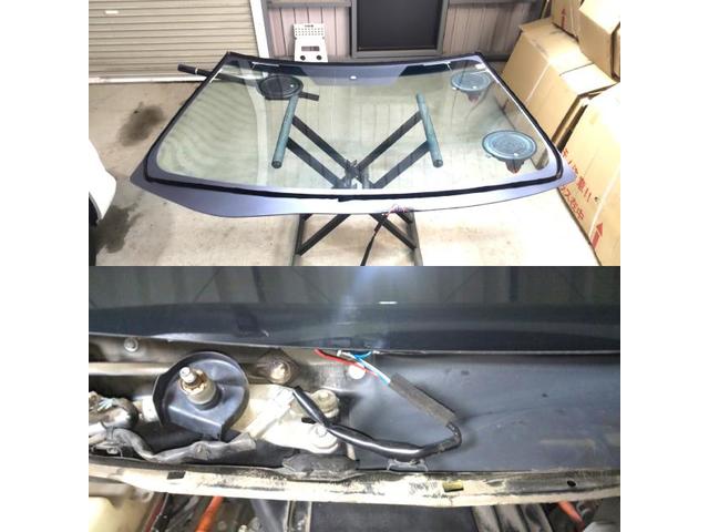 トヨタ ヴェルファイアハイブリッドのフロントガラス交換