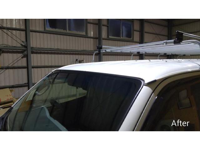 トヨタ ハイエースのフロントガラス交換