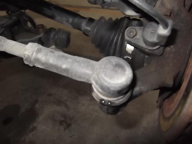 スズキ ワゴンR サスペンション・足回り修理・整備  アンダーロアーメンバー 交換 自走不能
フロントサスペンション