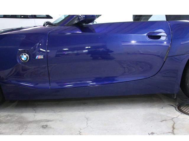 BMW　Z4　サイドステップ鈑金修理