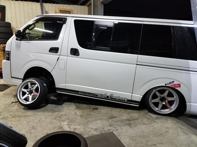 トヨタ ハイエース 200系 タイヤ交換 東京都葛飾区・足立区 トヨタ ハイエース 200系 タイヤ交換 東京都葛飾区・足立区