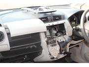 内装部品の補修・修理もお気軽にご相談ください。