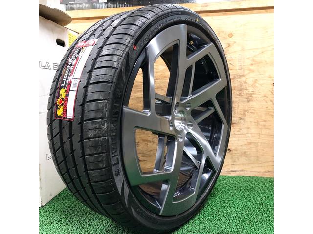 茨城持ち込み交換歓迎店 24インチ 持ち込みタイヤ交換 LIONHART 295/30R24 茨城県石岡市 車好オート