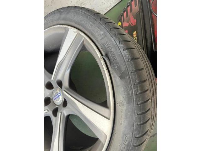 ボルボV60 持ち込みタイヤ交換
