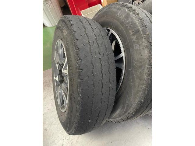 ハイエース　持ち込みタイヤ交換