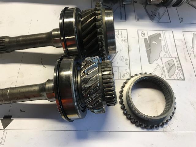 トヨタ AE86 レビン ミッションオーバーホール 広島市 安佐 トヨタ AE86 レビン ミッションオーバーホール 広島市 安佐