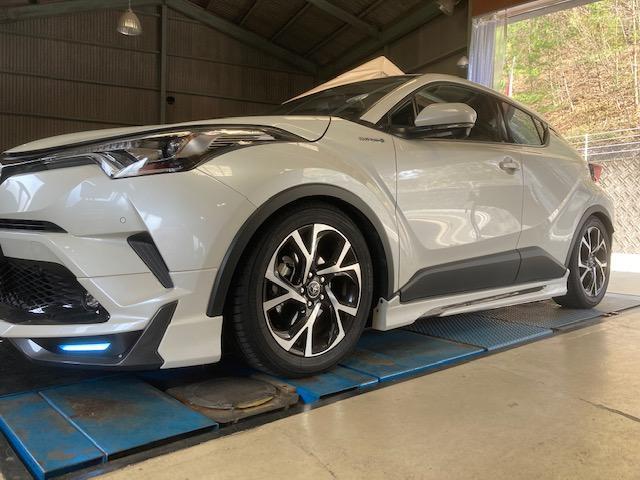 ZYX11 CーHR 車高調取付け ブッシュ1G締め直し 4輪 ZYX11 CーHR 車高調取付け ブッシュ1G締め直し 4輪