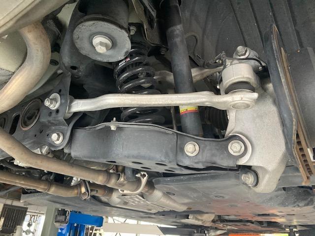 レクサス AVC10 RC300h 車高調整 リアスプリング交換 レクサス AVC10 RC300h 車高調整 リアスプリング交換
