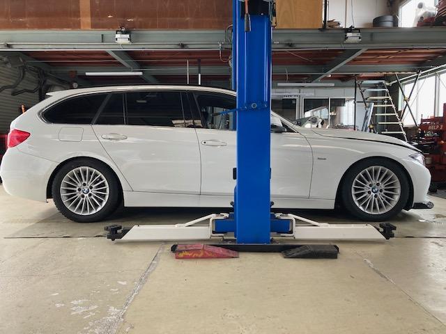 BMW F30 320d ダウンサス取付け ブッシュ1G締め 4 BMW F30 320d ダウンサス取付け ブッシュ1G締め 4