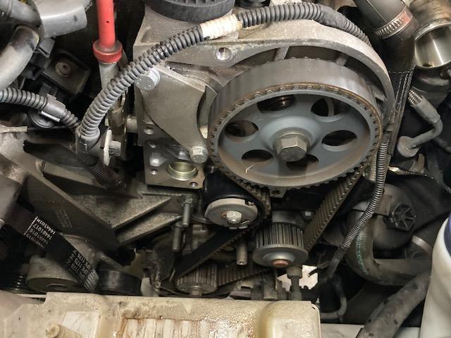 アバルト500 タイミングベルト交換 ウォーターポンプ交換 アバルト500 タイミングベルト交換 ウォーターポンプ交換