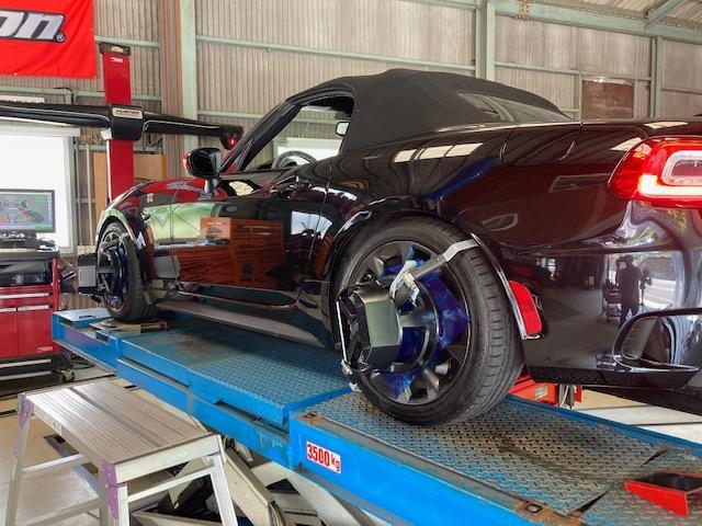 アバルト 124スパイダー 車高調取付け ブッシュ1G締め直し アバルト 124スパイダー 車高調取付け ブッシュ1G締め直し