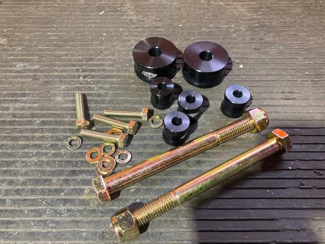 GUN125 ハイラックス リフトアップスペーサー取付け GUN125 ハイラックス リフトアップスペーサー取付け