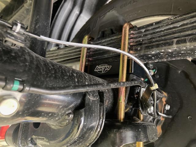 GUN125 ハイラックス リフトアップスペーサー取付け デフダウン GUN125 ハイラックス リフトアップスペーサー取付け デフダウン
