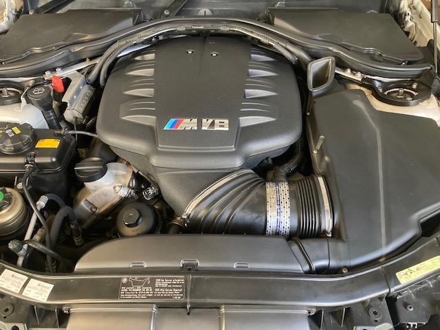 ＢＭＷ　Ｅ９２　Ｍ３　オイル漏れ修理　ヘッドカバーパッキン交換　ＶＡＮＯＳカバー交換【広島市　安佐北区　輸入車整備　安佐南区　西区　東区　南区　中区　安芸区　佐伯区　安芸高田　東広島　西条　呉　三原　福山　山口　島根　岩国　周南　浜田】