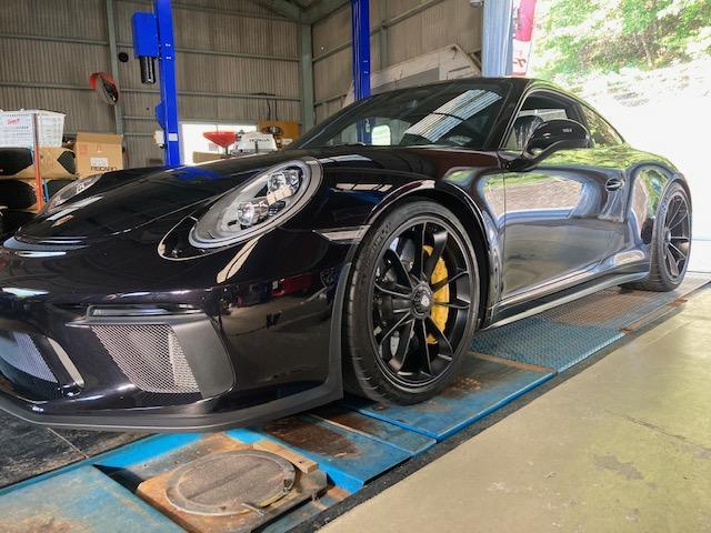 ポルシェ９１１ ９９１ＧＴ３ツーリング マフラーテールエンド交換