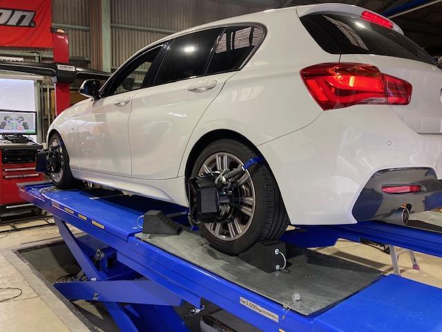 ＢＭＷ　Ｆ２０　１１８ｄ　ビルシュタインＢ１２プロキット取付け　ブッシュ１Ｇ締め直し　４輪アライメント調整　光軸調整【輸入車整備広島　輸入車修理広島　安佐北区　安佐南区　西区　東区　南区　中区　安芸区　安芸高田　佐伯区　山口　島根　周南】