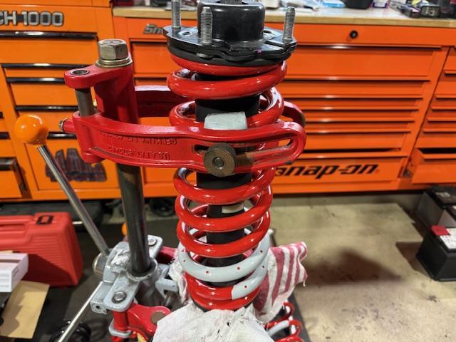 ＧＤＪ２５０　ランドクルーザー　ランクル　ローダウン　ダウンサス取付け　４輪アライメント調整　ブッシュ１Ｇ締め　光軸調整【広島　安佐北区　リフトアップ　イージーアップ　安佐南区　西区　東区　南区　中区　安芸区　佐伯区　山口　島根　福山】