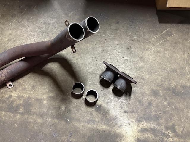 Ｃ３３　ローレル　ワンオフマフラー製作　マフラー加工　マフラーかさ上げ【広島　ＴＩＧ溶接　チタン溶接　アルミ溶接　ステン溶接　安佐北区　安佐南区　西区　東区　南区　中区　安芸区　佐伯区　安芸高田　東広島　呉　山口　島根　岡山　福山】