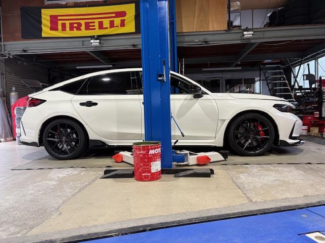 ＦＬ５　シビックタイプＲ　ダウンサス取付け　ブッシュ１Ｇ締め直し　４輪アライメント調整　光軸調整【広島　安佐北区　安佐南区　西区　東区　南区　中区　安芸区　佐伯区　安芸高田　東広島　西条　呉　三原　福山　岡山　山口　島根　鳥取】　